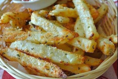 Thumbnail for Baked Garlic Parmesan Fries