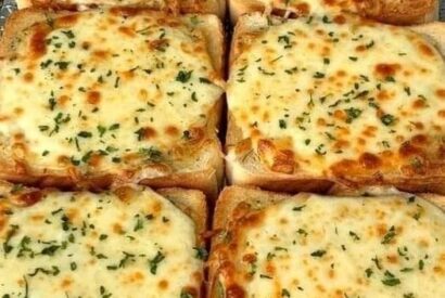 Thumbnail for Cheesy Texas Toast Recipe