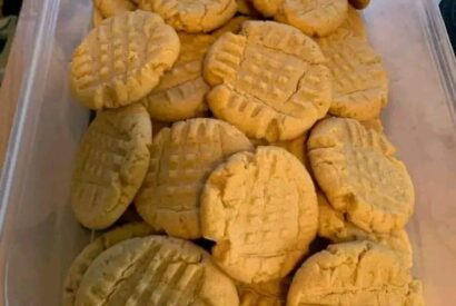 Thumbnail for My Favorite Peanut Butter Cookies Recipe