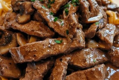 Thumbnail for Slow Cooker Creamy Beef Stroganoff